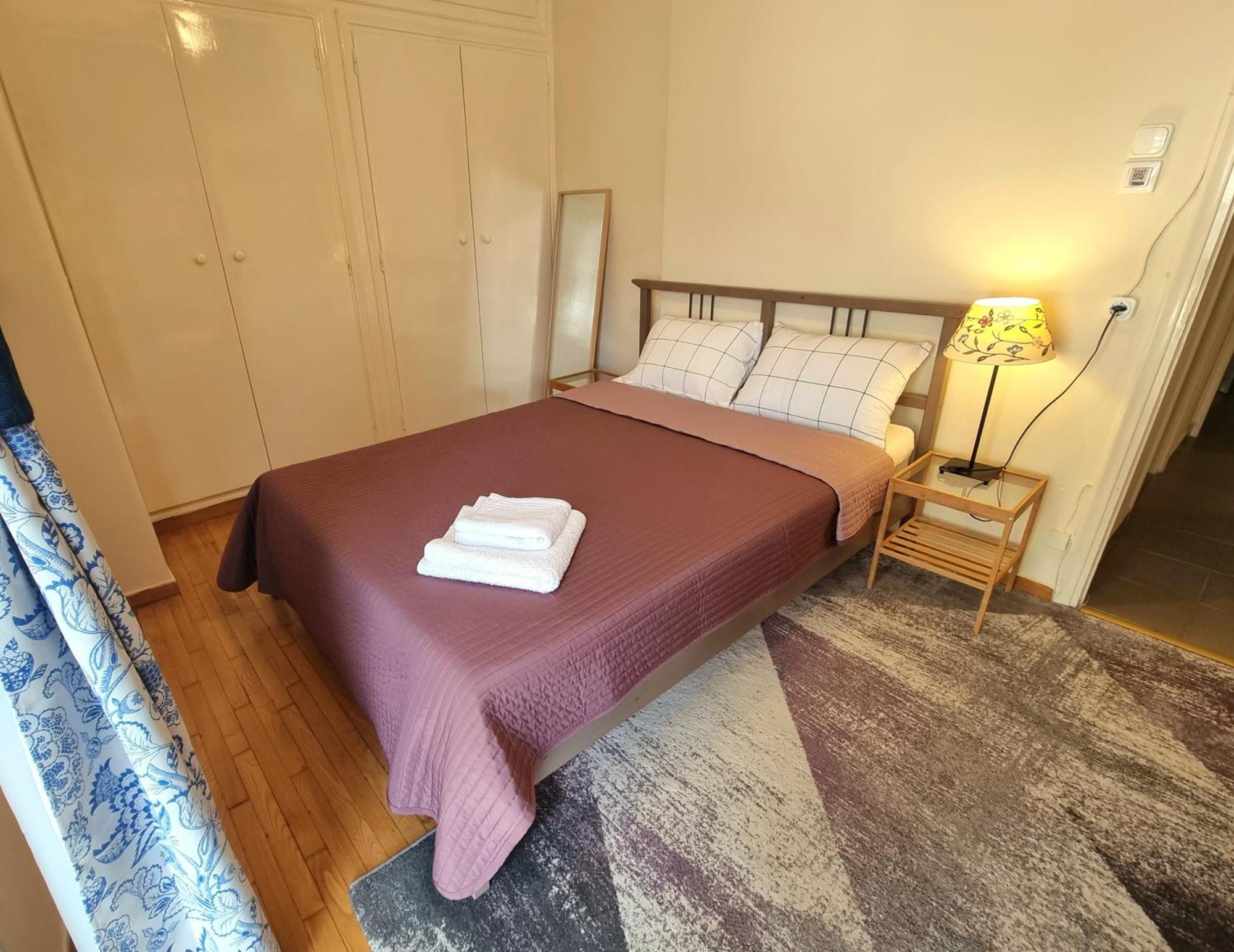Cozy Apartment With Wrap Around Balcony Athen Eksteriør billede